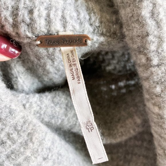 Free People oversized waffle knit grey 100% wool sweater, cowl neck turtleneck - Picture 7 of 12